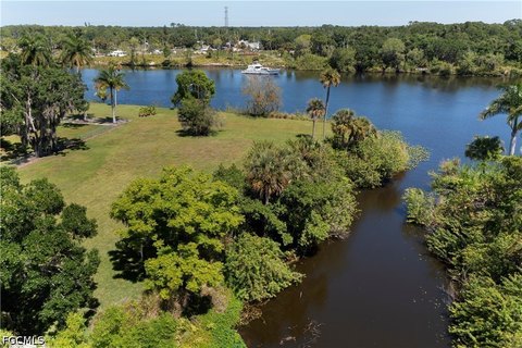 LAND - Labelle, FL