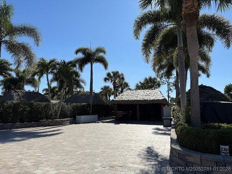 Luxury RV Lot on Golf Course