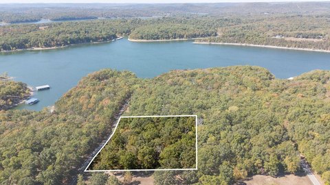Land, Golden, MO