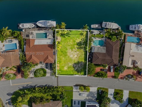 Land, North Miami Beach, FL