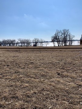 Waterfront Lot Near Lake Access