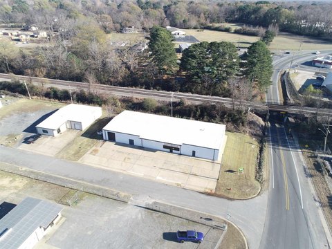 Versatile Flex Building in Jacksonville
