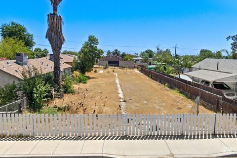 Bakersfield Vacant Lot Opportunity