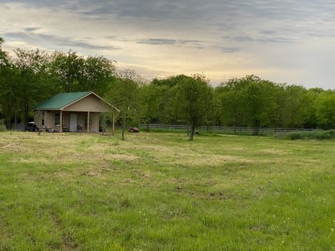 Land with Barn Near Highway