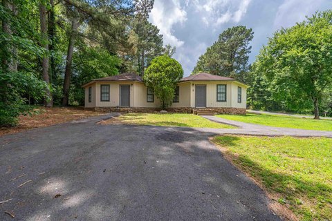 Multifamily Investment in Lakeside District
