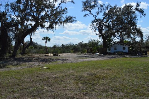LAND - GIBSONTON, FL