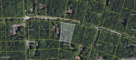Residential Land in Greentown, PA