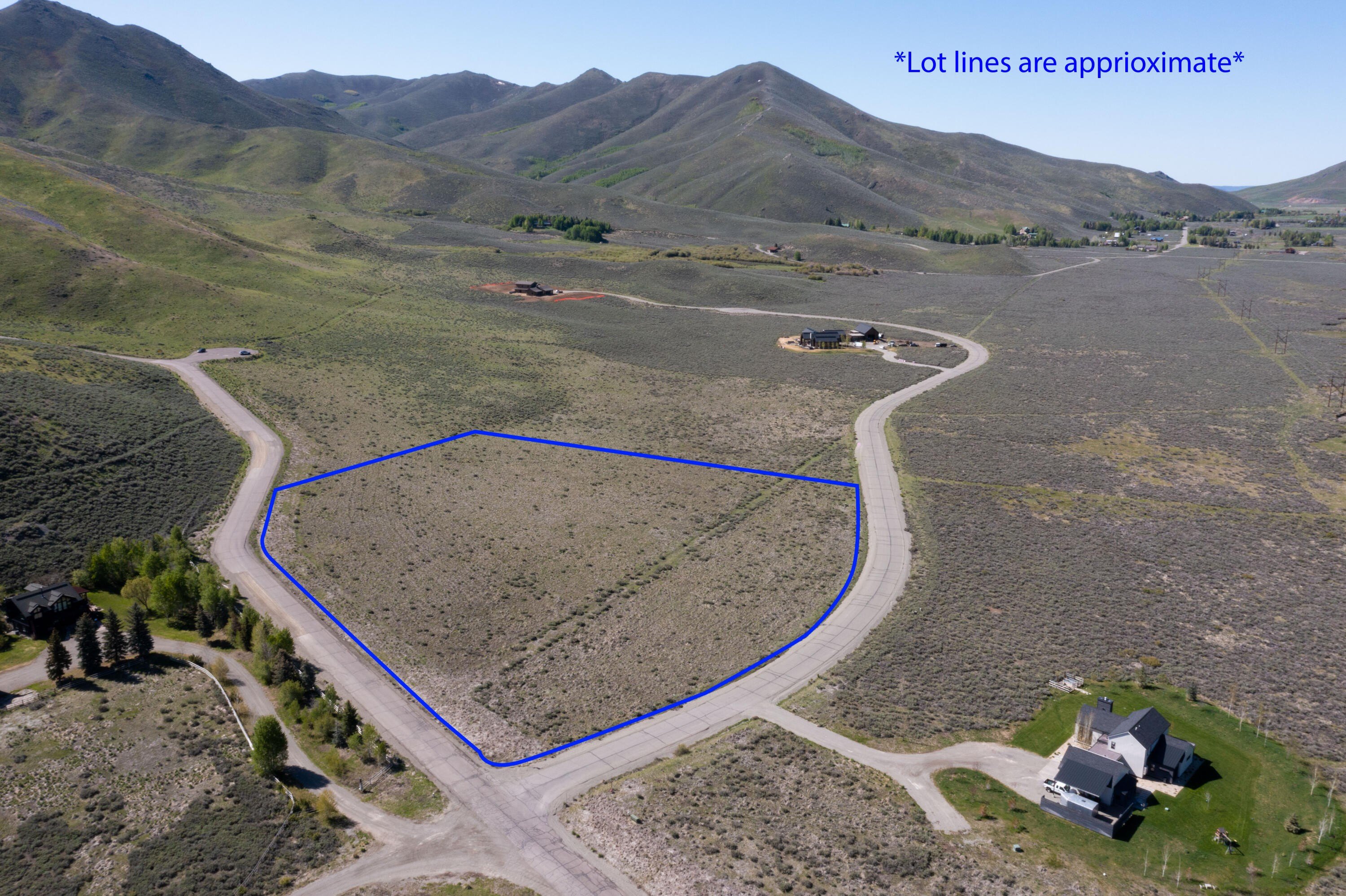 Residential Lot in Croy Creek