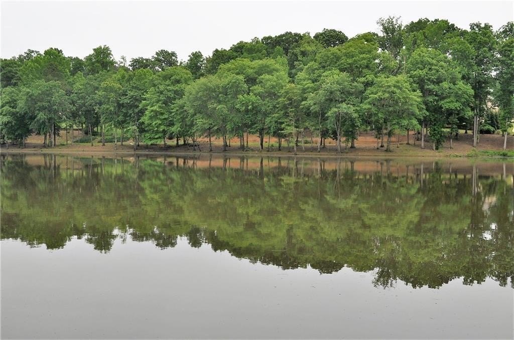 Lakefront Lot in Lake Astoria