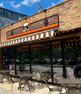 Restaurant With Brewing Equipment