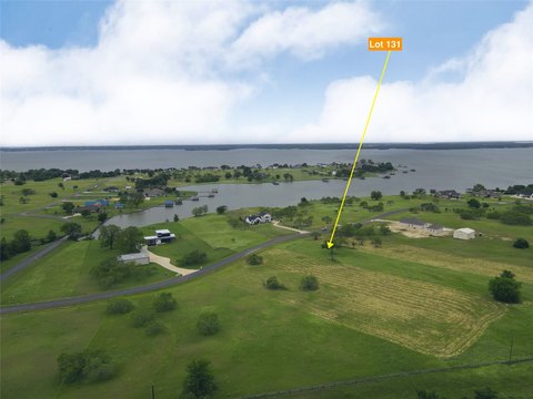 Lake View Land in Streetman