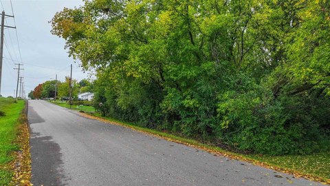 Wooded Building Lot in Marshfield