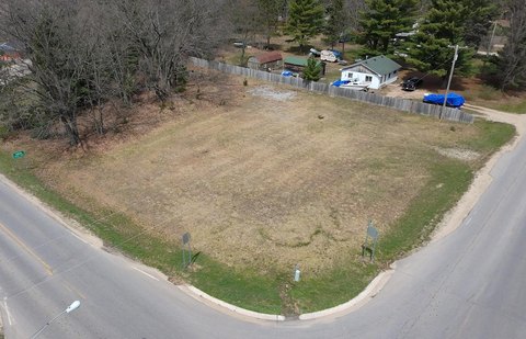 Wellston Land: Prime Location