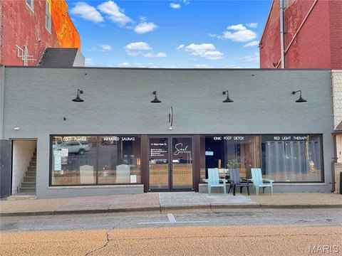 Downtown Office Suites with Spa Rooms