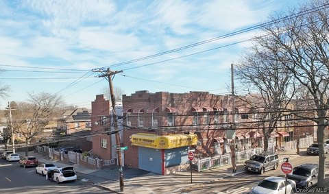 Turnkey Deli in Bustling Neighborhood