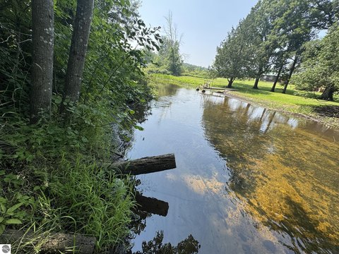 Riverfront Peninsula Land Parcel