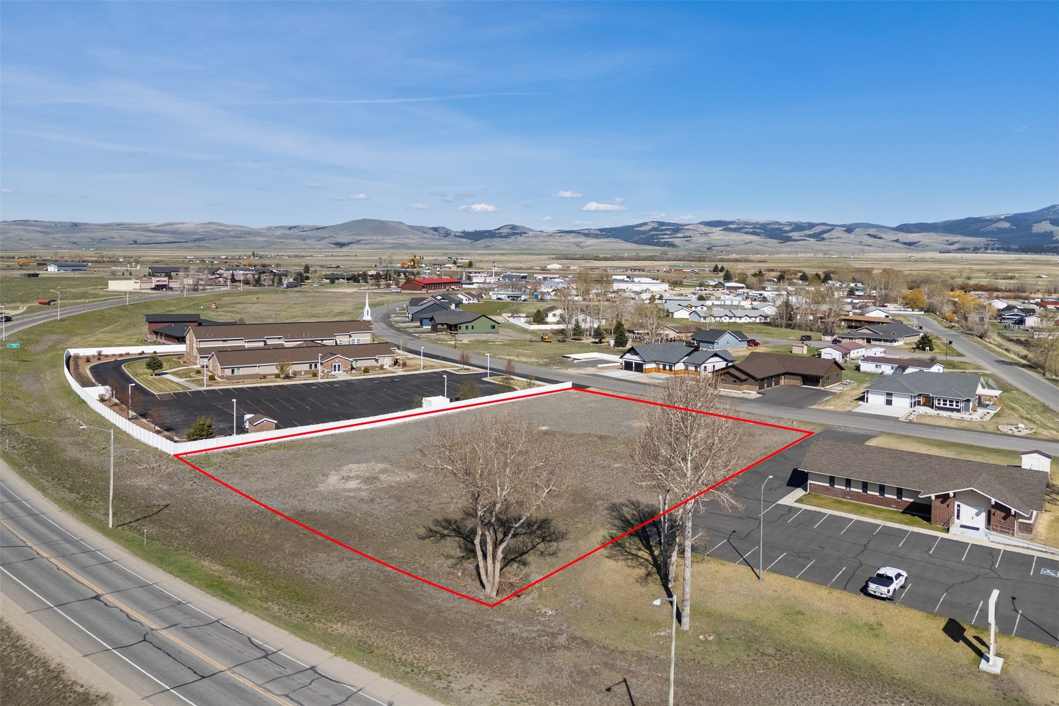 Prime Commercial Lot in Deer Lodge