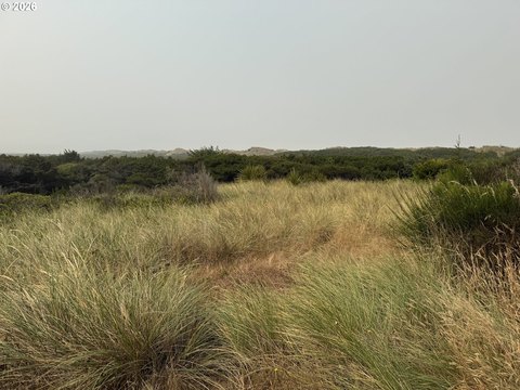 LAND - Florence, OR