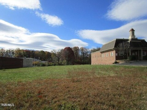 Cleared Commercial Lot Near Kroger