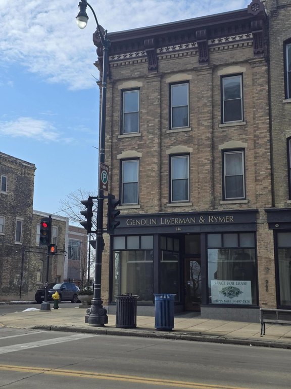 244 Main St, Racine, WI 53403