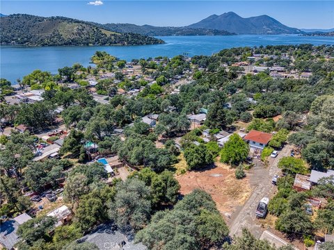 Residential Lot with Lake View