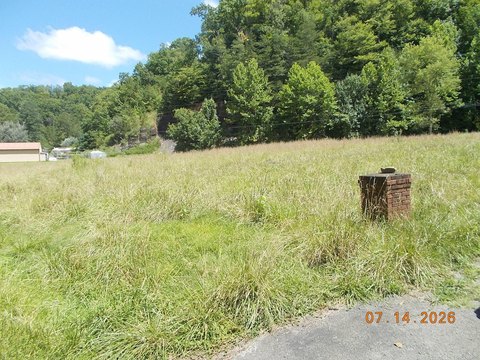 Land, Manchester, KY