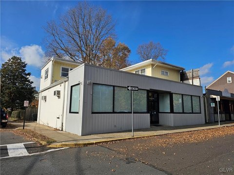 Spacious Commercial Space in Riegelsville