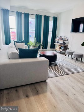 Renovated Duplex in Historic Upton