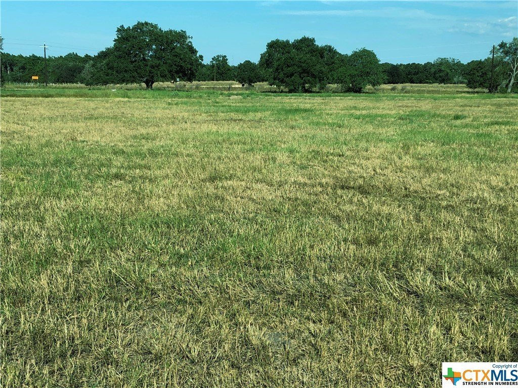 Hallettsville, TX Acreage Home Site