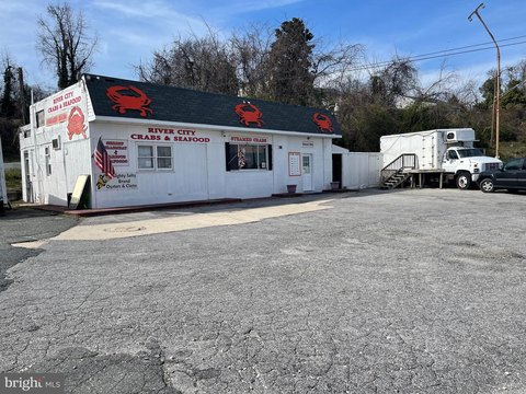 Operating Seafood Restaurant For Sale
