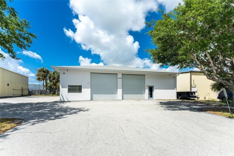 Block Warehouse with Office