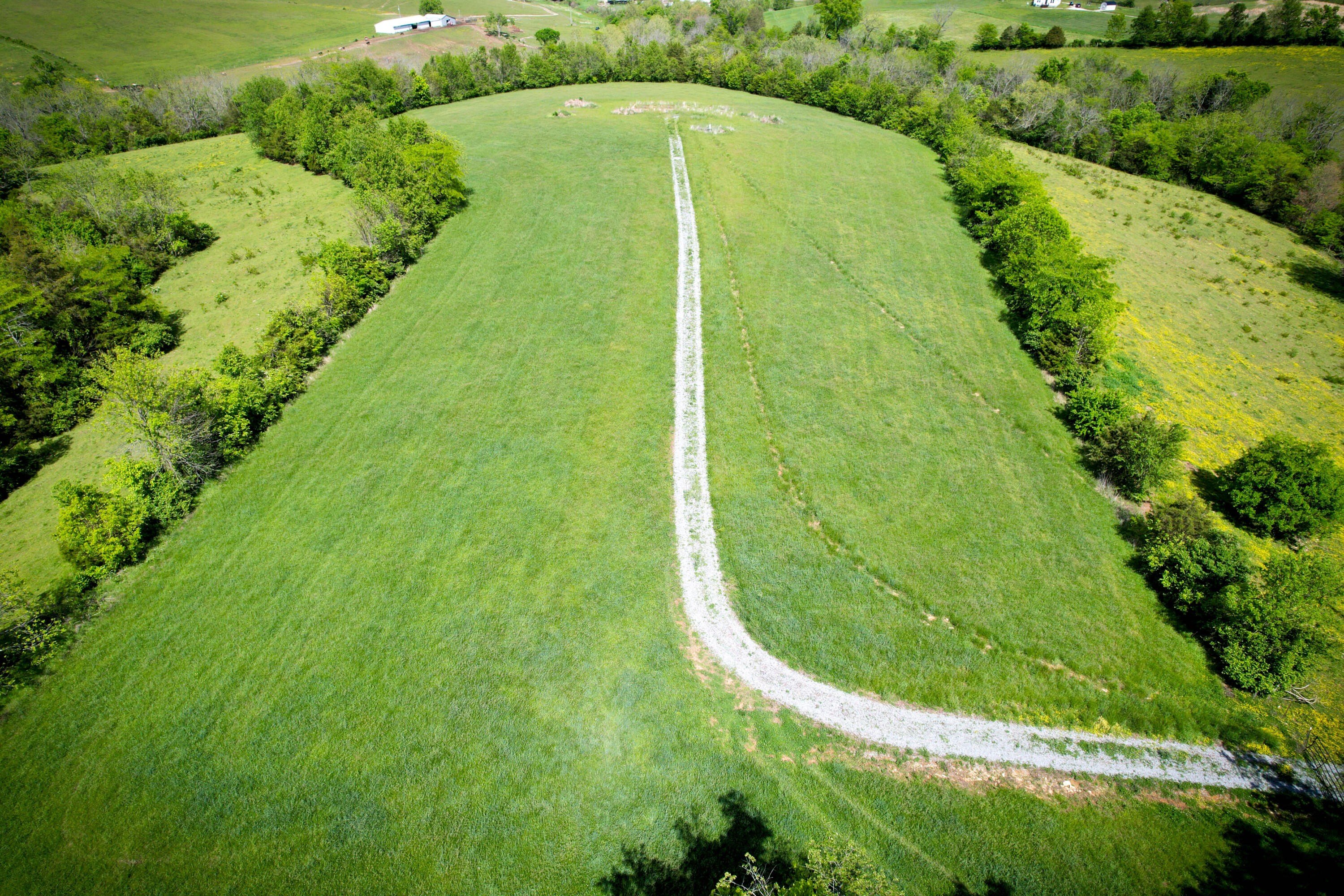 Kentucky Farm with Creeks and Pond