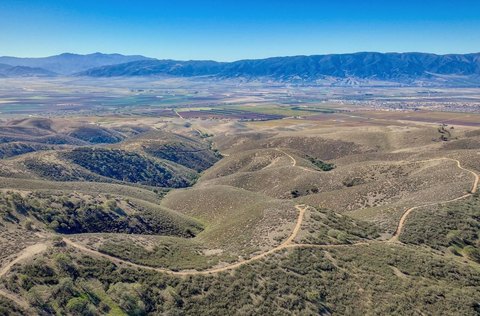 Expansive Soledad Ranch with Views