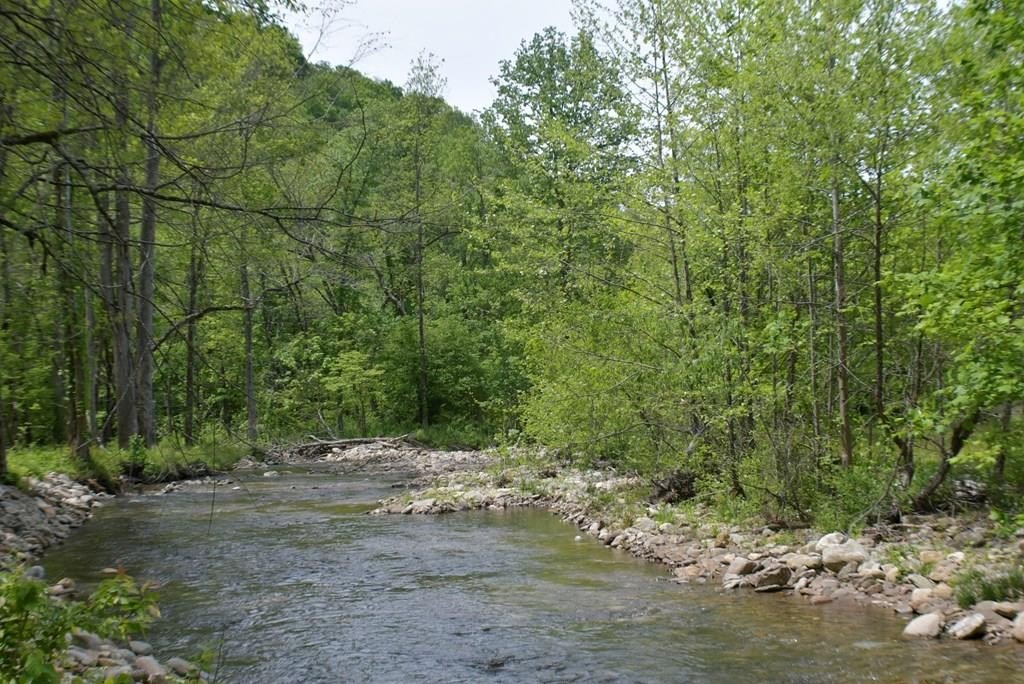 50-Acre Farmstead in Jackson County