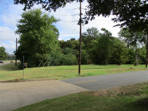 Corner Land Parcel in Benton, LA