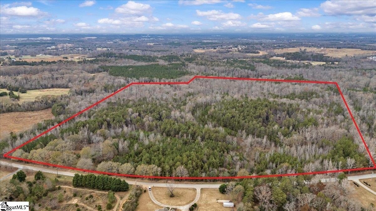 Unrestricted Land in Woodruff, SC