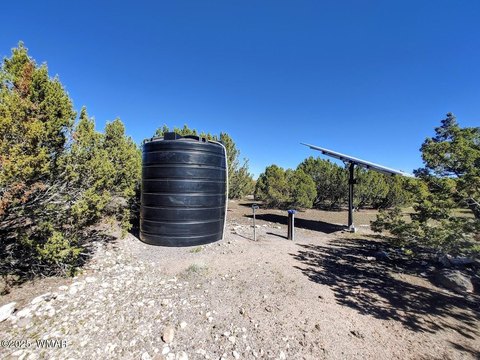 Show Low Acreage with Utilities