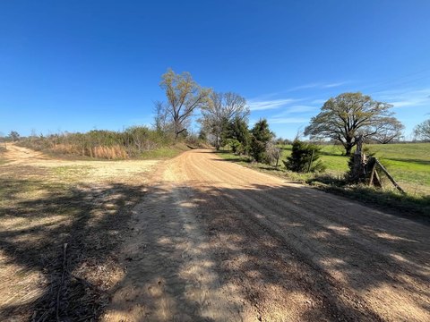 Hunting Land with Power at Entrances
