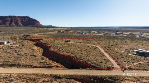 Kanab, UT - 5 Acres