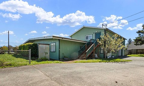 Triplex with Shop & RV Hookups