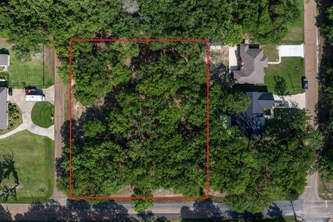 Large Lot Near Cedar Creek
