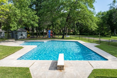 Large Lot Near Cedar Creek