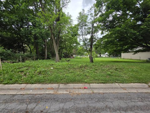 LAND - Springfield, OH