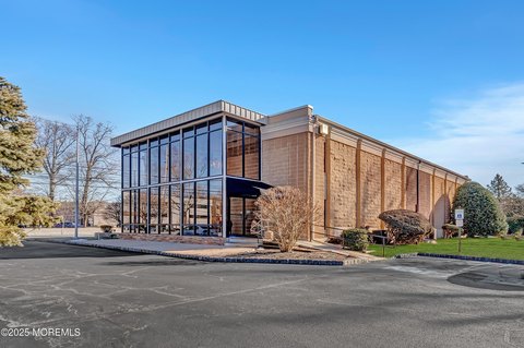 Middletown Office Suite For Rent