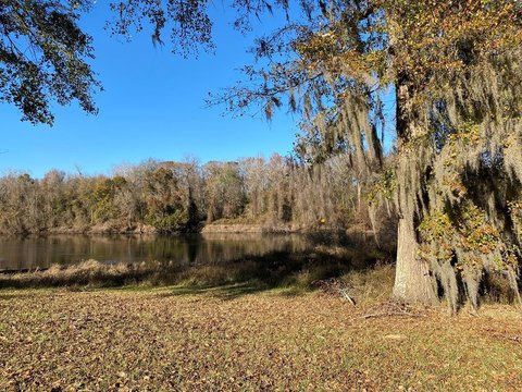 Savannah Riverfront Lot in Montville
