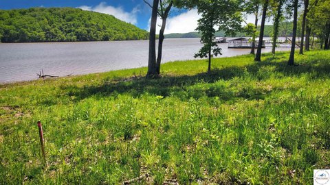 Unrestricted Waterfront Land