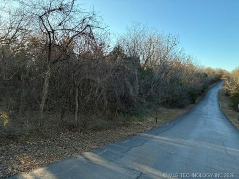 LAND - Cleveland, OK