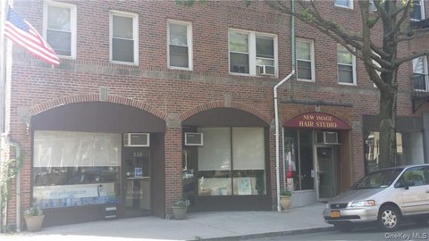 Retail Space in Pelham, NY