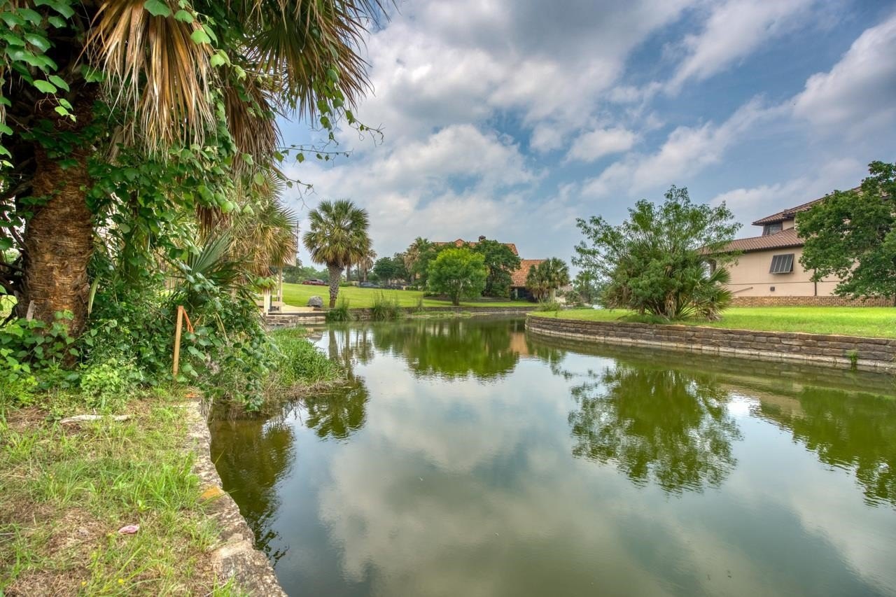 Horseshoe Bay Waterfront Land