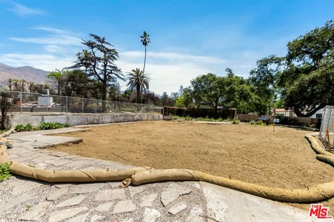 Altadena Land Parcel For Sale